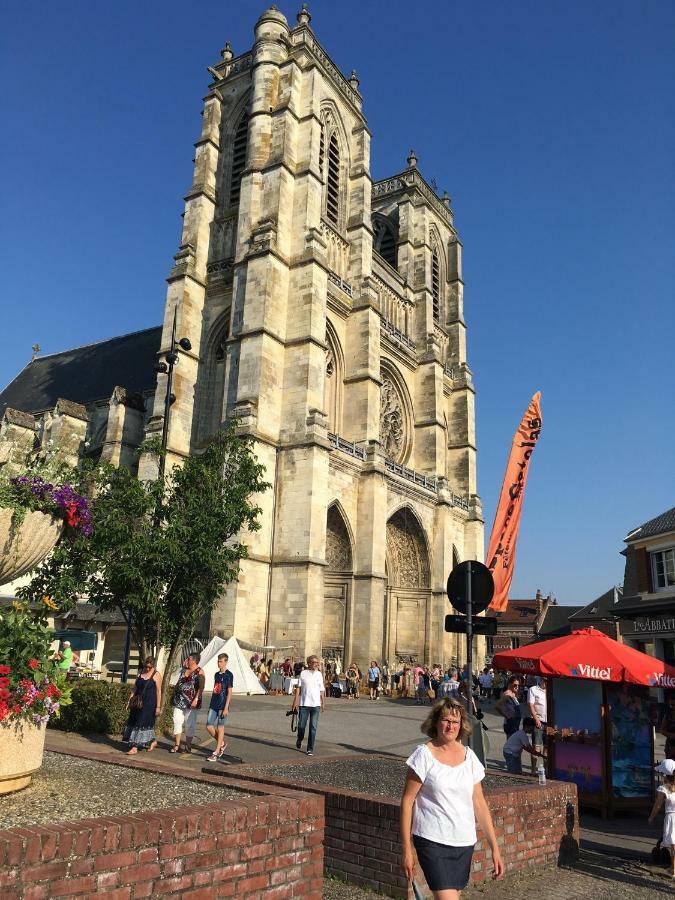L'Abbatiale Hotel Corbie Eksteriør billede